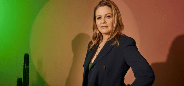 Alicia Silverstone Net Worth: Discovering Alicia Silverstone's Net Worth